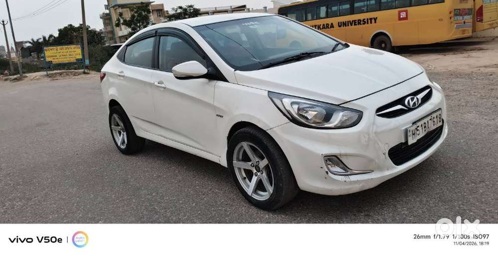 Hyundai Verna 1.6 Sx Vtvt, 2014, Petrol