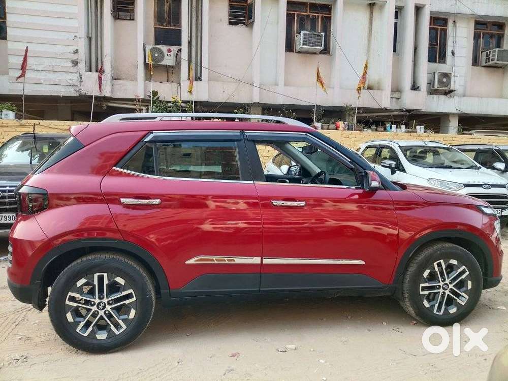 Hyundai Venue Sx (o) Mt 1.5 Diesel, 2022, Diesel