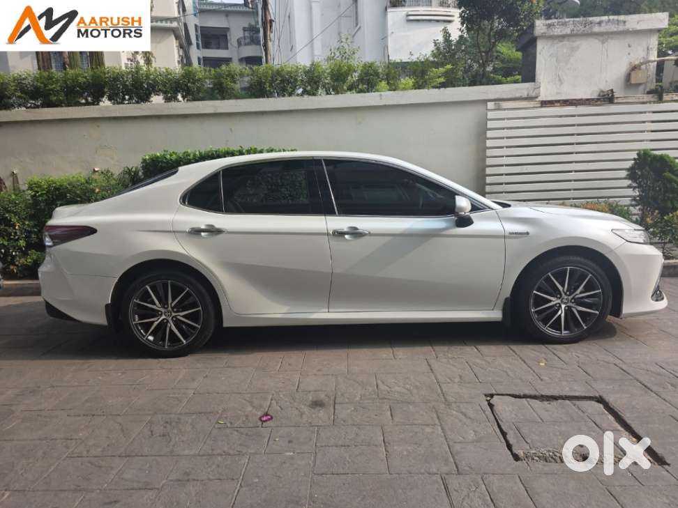 Toyota Camry Hybrid, 2024, Electric