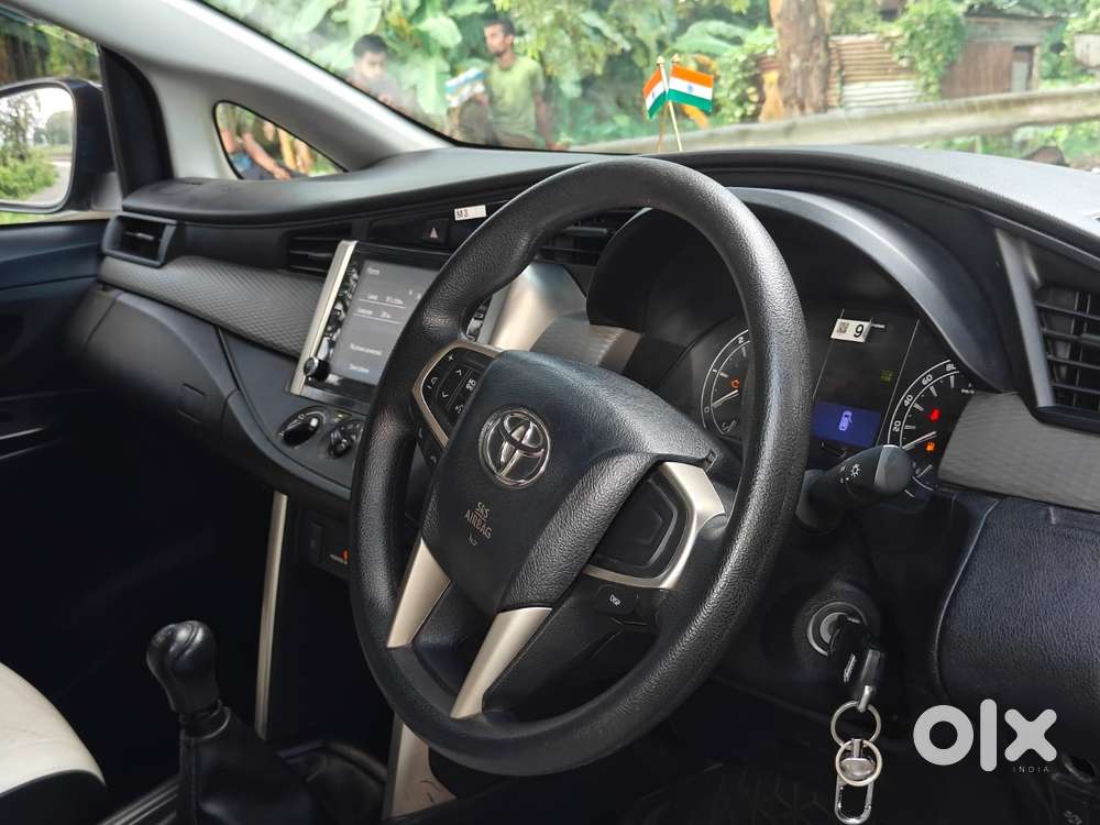 Toyota Innova Crysta [2020-ongoing] 2.4 Gx At 8 Str, 2024