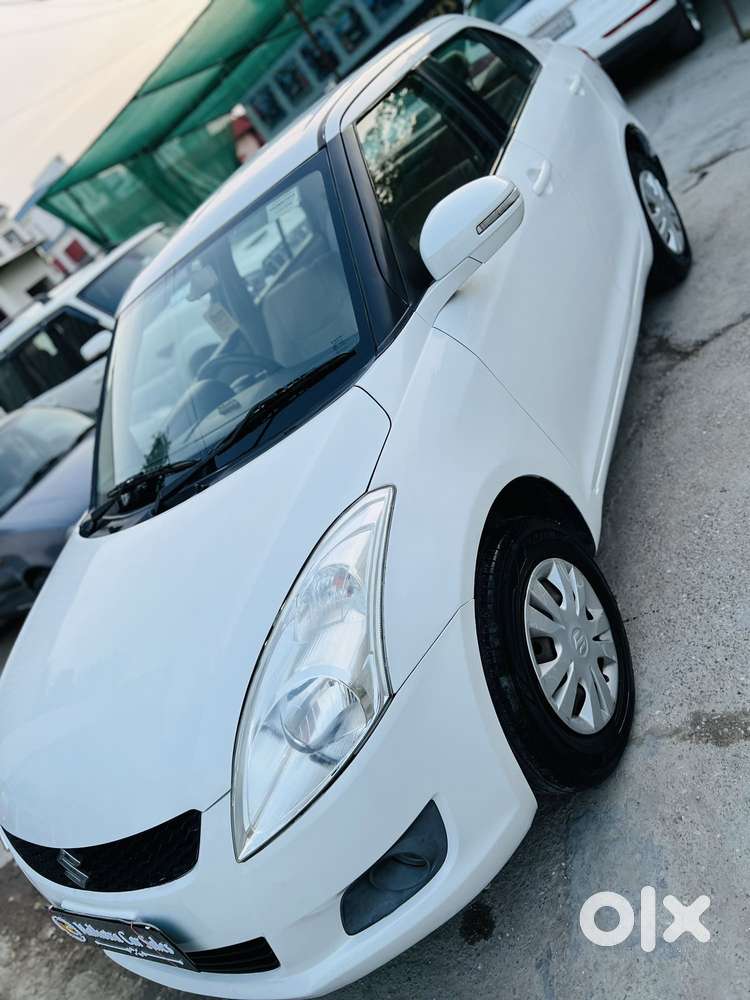 Maruti Suzuki Swift Dzire Vdi Optional, 2015, Diesel