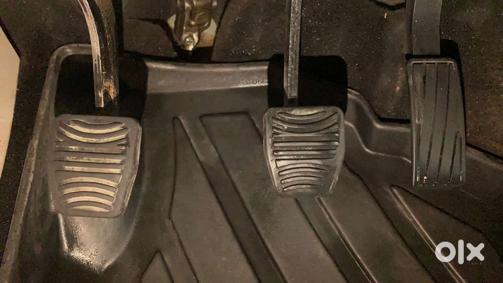 Mahindra Xuv300 W8 Option, 2020, Petrol