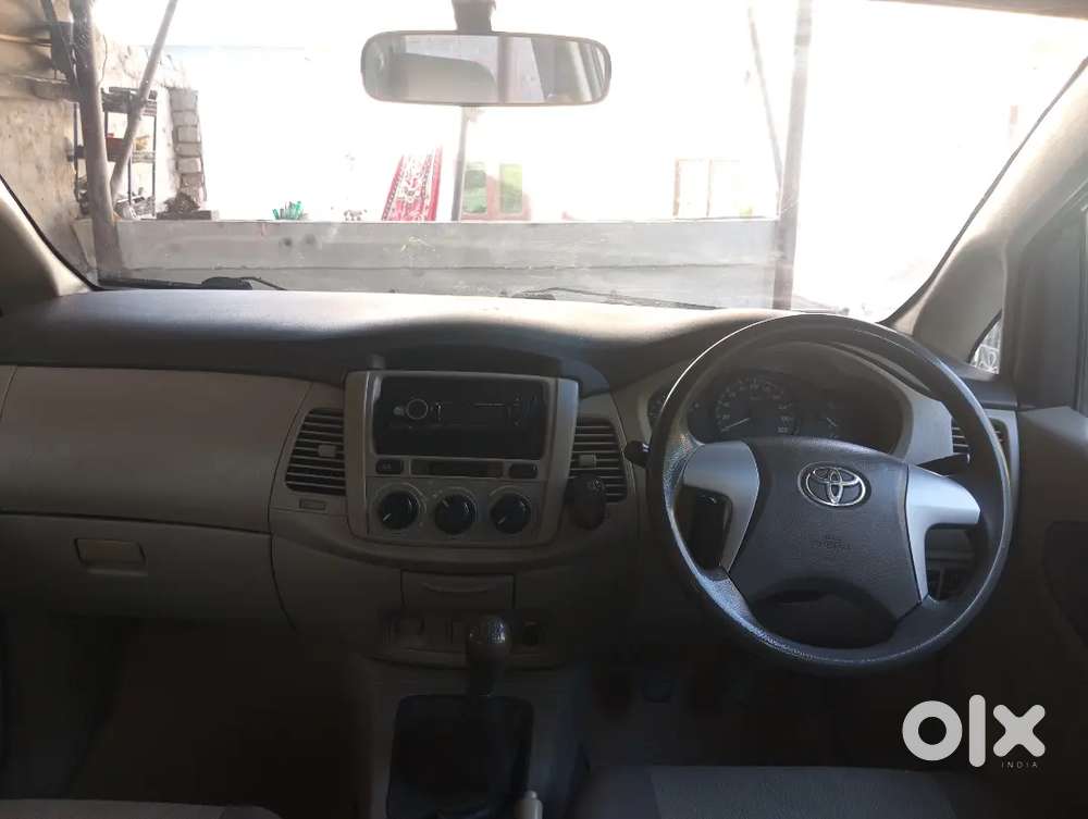 Toyota Innova 2012 Diesel 113652 Km Driven..