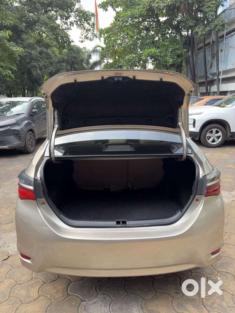 Toyota Corolla Altis 1.8 G, 2017, Petrol
