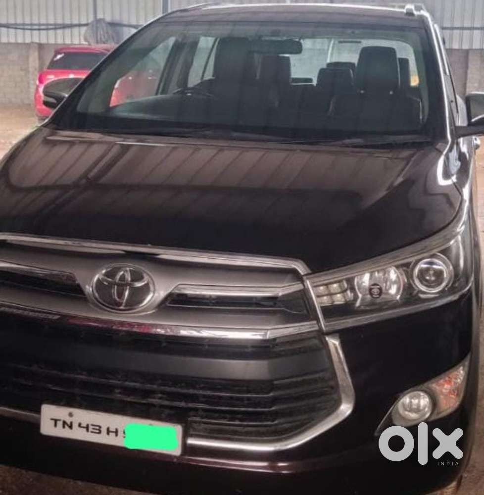 Toyota Innova Crysta 2.4 V 8 Str, 2017, Diesel