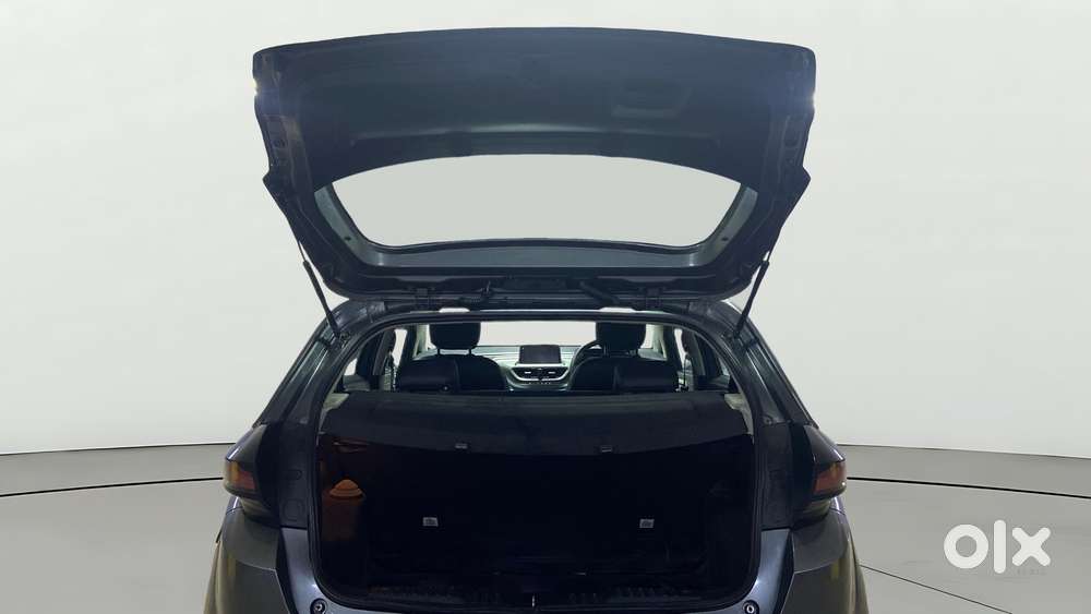 Tata Altroz 1.2 Xz Plus Petrol, 2022, Petrol