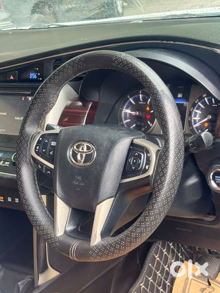 Toyota Innova Crysta 2.4 V, 2017, Diesel