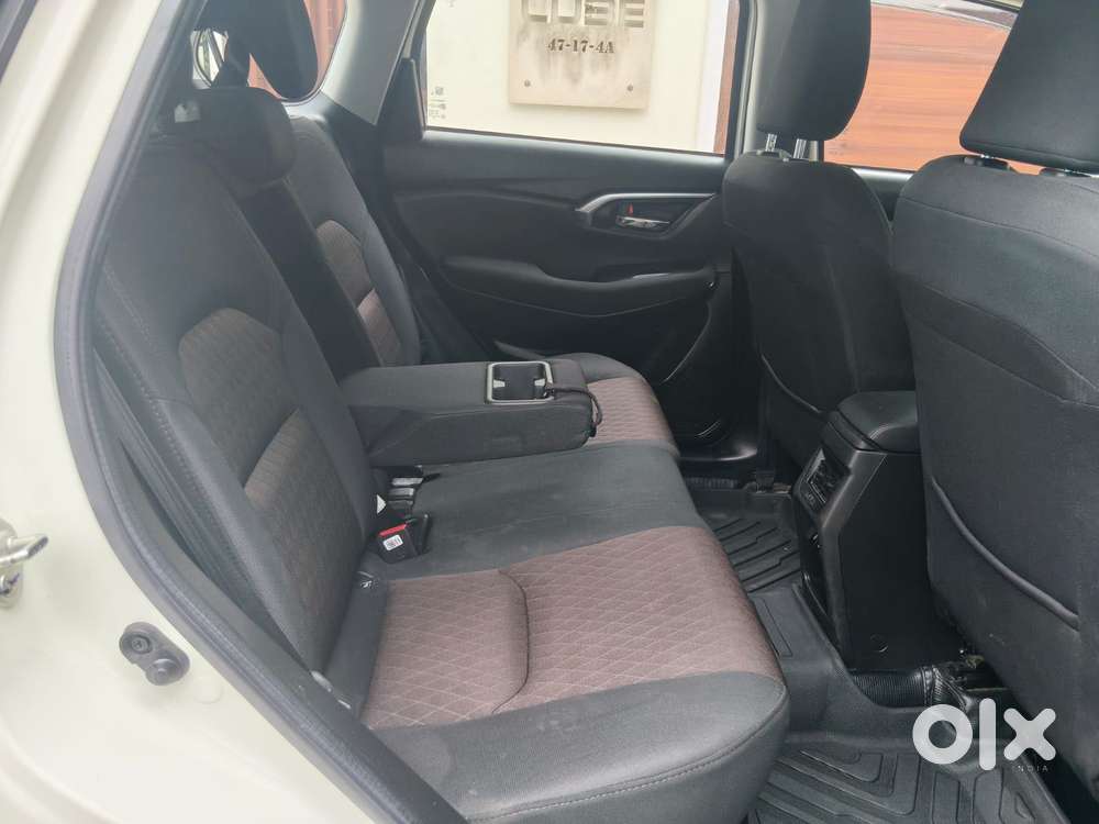 Toyota Urban Cruiser Hyryder 1.5 S Hybrid, 2024, Petrol