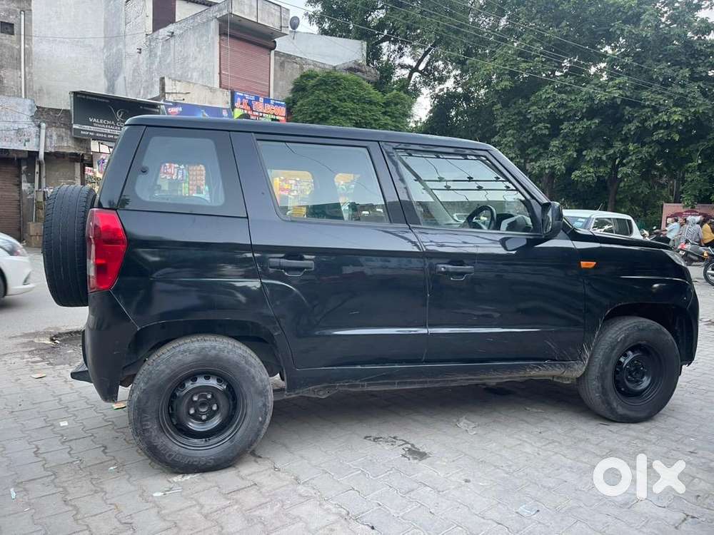 Mahindra Tuv 300 2017 Diesel Well Maintained