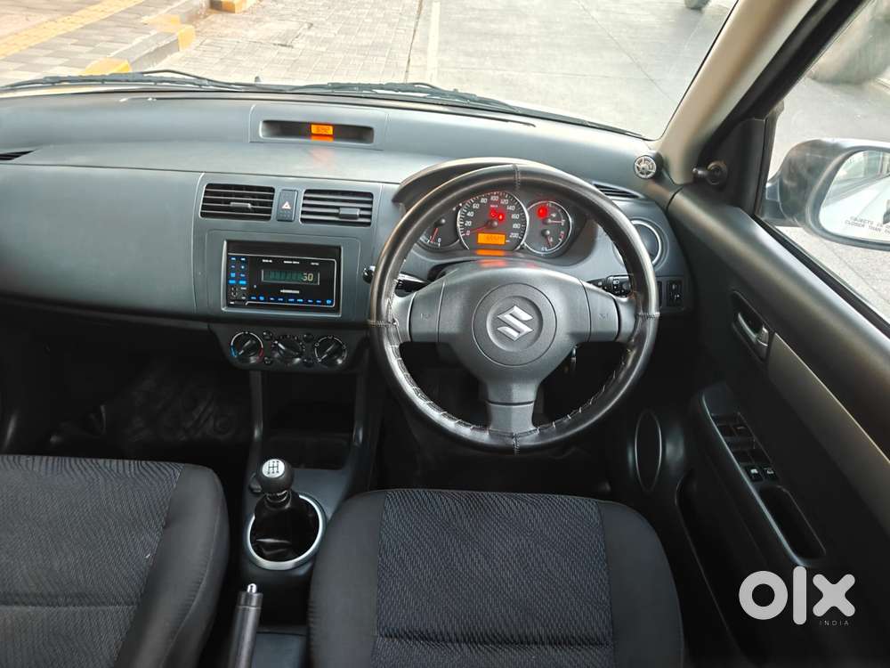 Maruti Suzuki Swift Vxi Abs Bsiv, 2010, Petrol