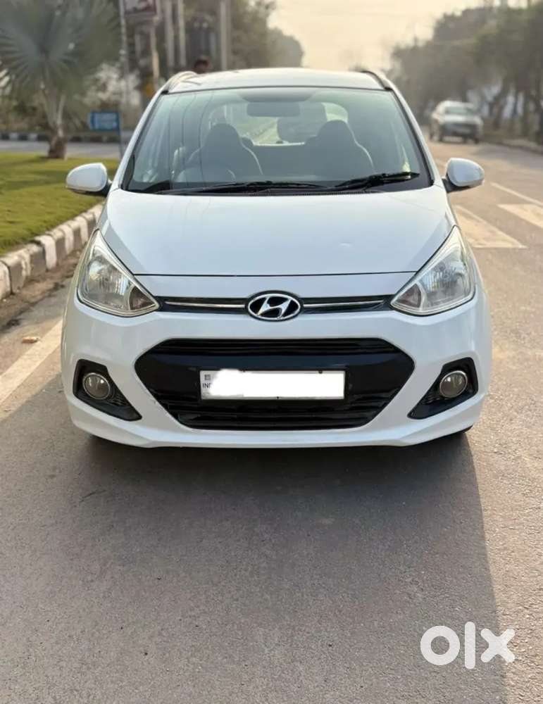 Hyundai Grand I10 Sportz 2016 Diesel Ka25