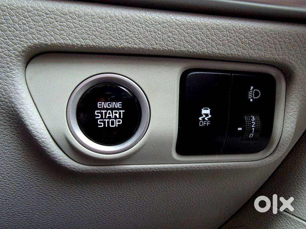 Kia Carens 1.4 Prestige Plus Turbo Dct 7 Str, 2023, Petrol