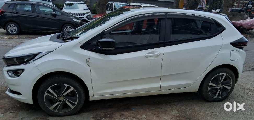 Tata Altroz Xz Plus (o) (s), 2023, Petrol