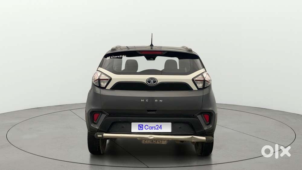 Tata Nexon 1.5 Revotorq Xma Amt (s), 2021, Petrol