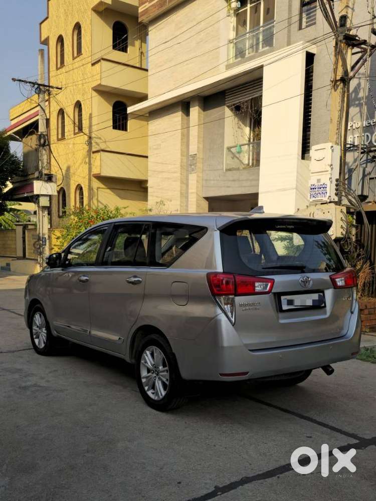 Toyota Innova Crysta 2.4 V 8 Str, 2017, Diesel