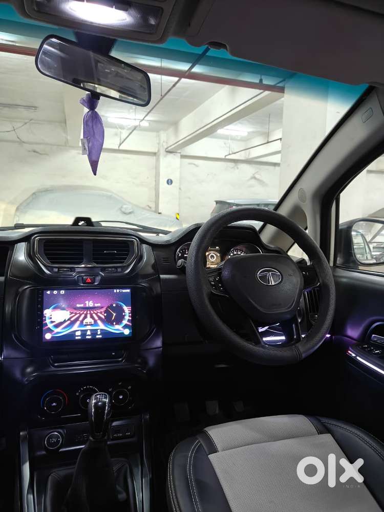 Tata Hexa 2.2 Xe 4x2 7 Str, 2017, Diesel