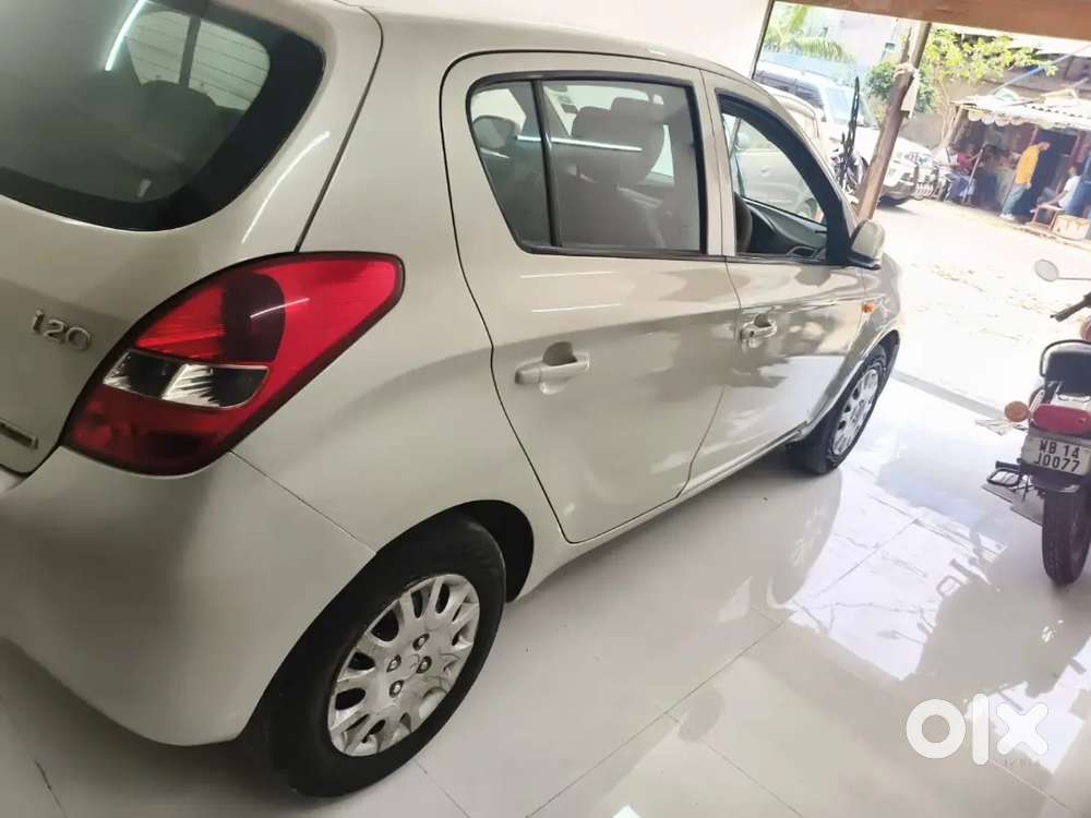 Hyundai I20 2012 Petrol Well Maintained Bank Manager Car.