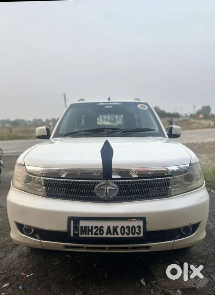 Tata Safari Storme 2013