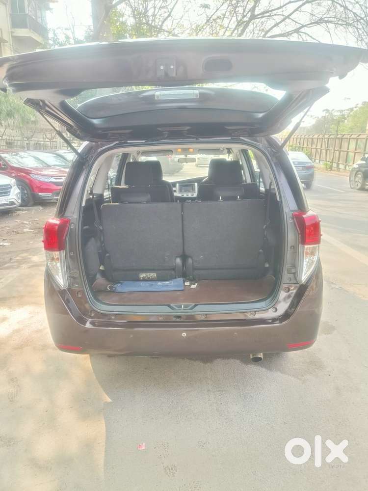 Toyota Innova Crysta