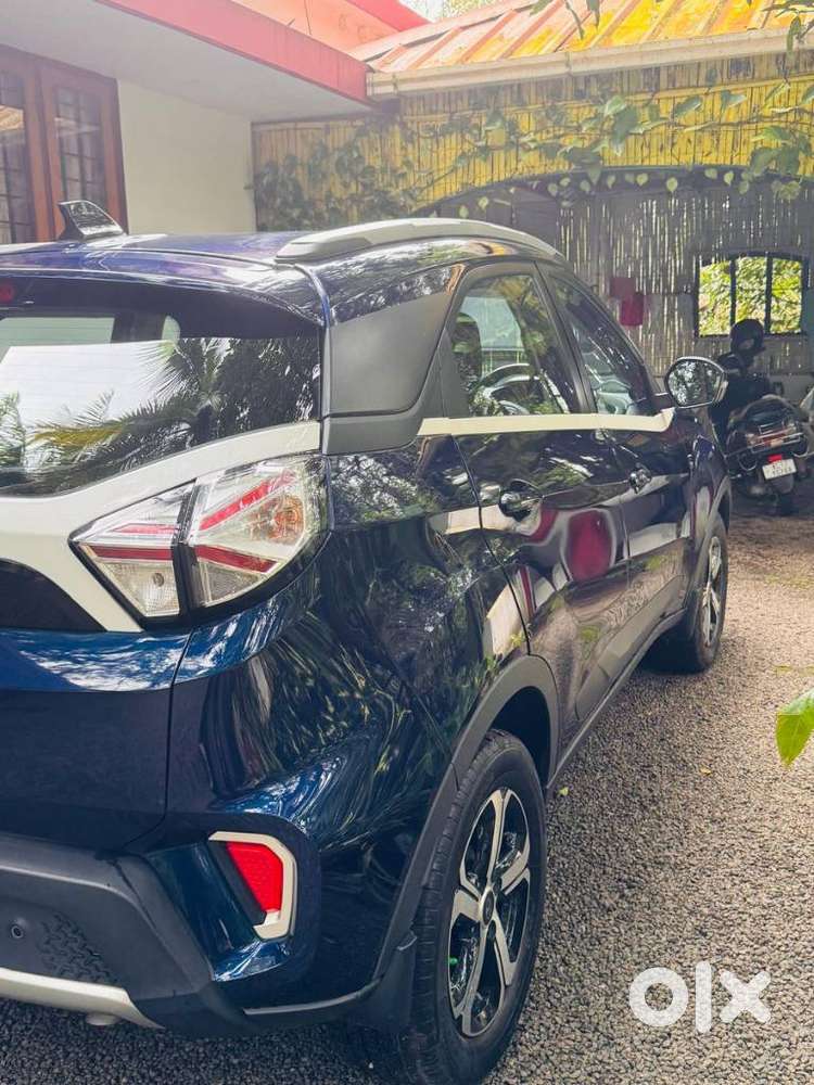 Tata Nexon Amt Xza Plus, 2022, Petrol