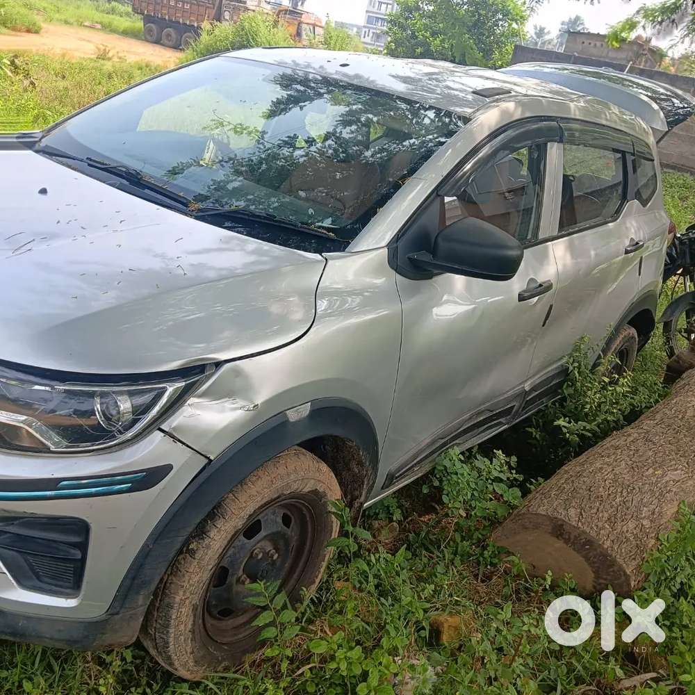 Renault Triber 1.0 Rxe 2023