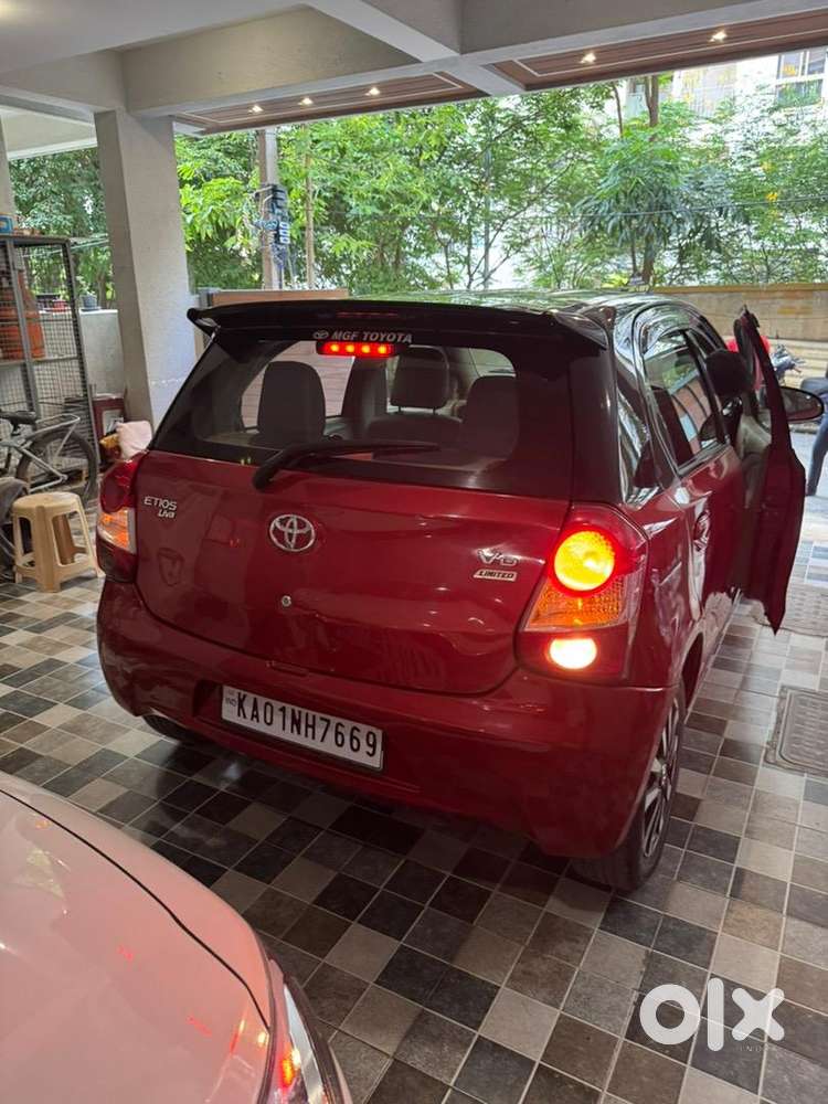 Toyota Etios Liva 2017 Vd Diesel Limited Edition Dual Tone