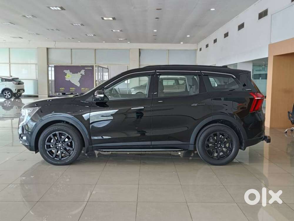 Mahindra Xuv700 2.2 Ax 7 Diesel At Luxury Pack Str, 2025, Diesel
