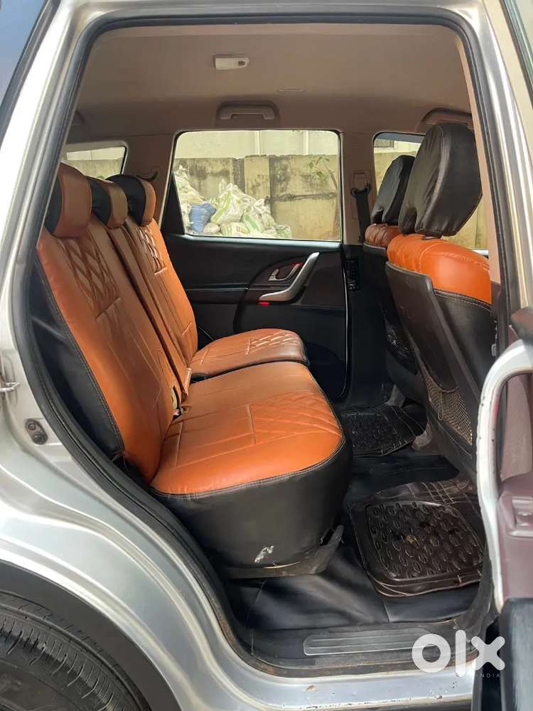 Mahindra Xuv500 2015