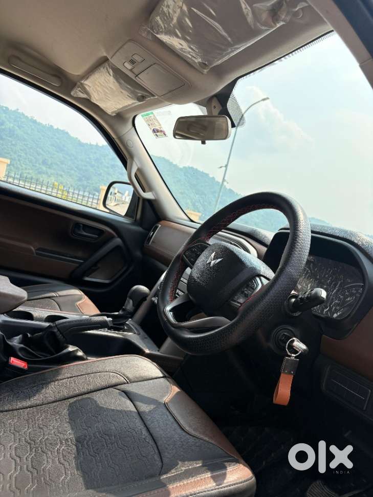 Mahindra Scorpio N Z4 Petrol At 7 Str, 2025, Petrol