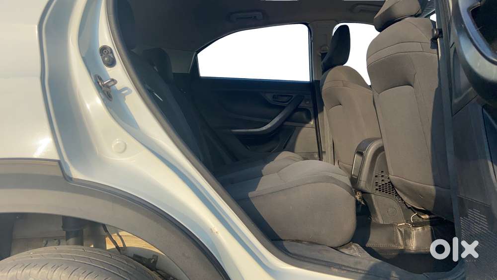 Tata Nexon Smart Plus S 1.2 Revotron Petrol 5 Mt, 2024, Petrol