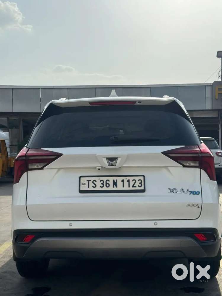 Mahindra Xuv700 2023 Diesel Well Maintained