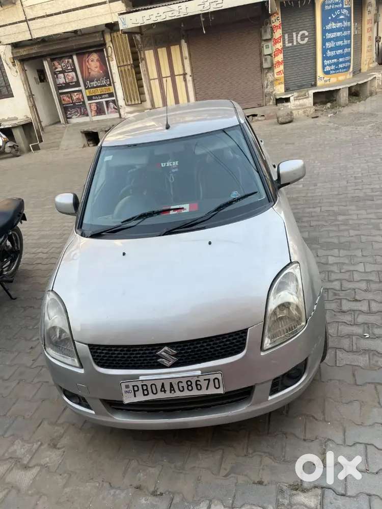 Maruti Suzuki Dzire 2009
4 Set Of Sony Speakers As Gift