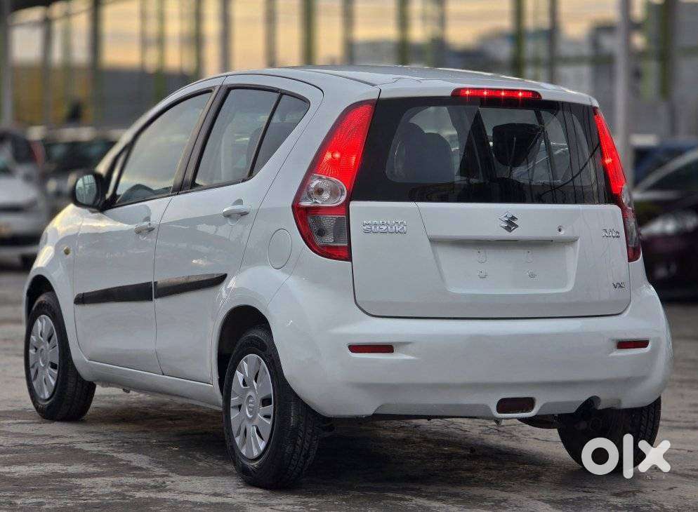 Maruti Suzuki Dzire 1.2 Vxi, 2011, Petrol