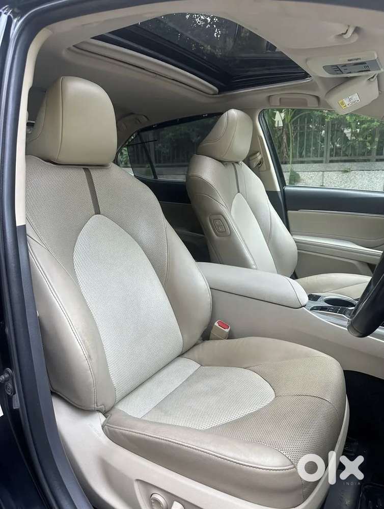Toyota Camry Hybrid, 2019, Petrol