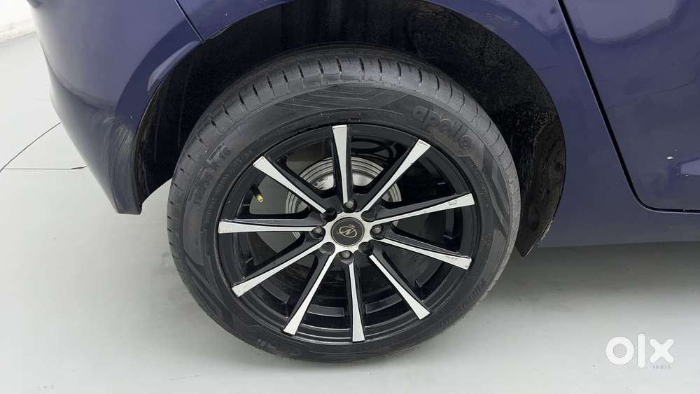 Tata Altroz 1.2 Xza Plus, 2022, Petrol