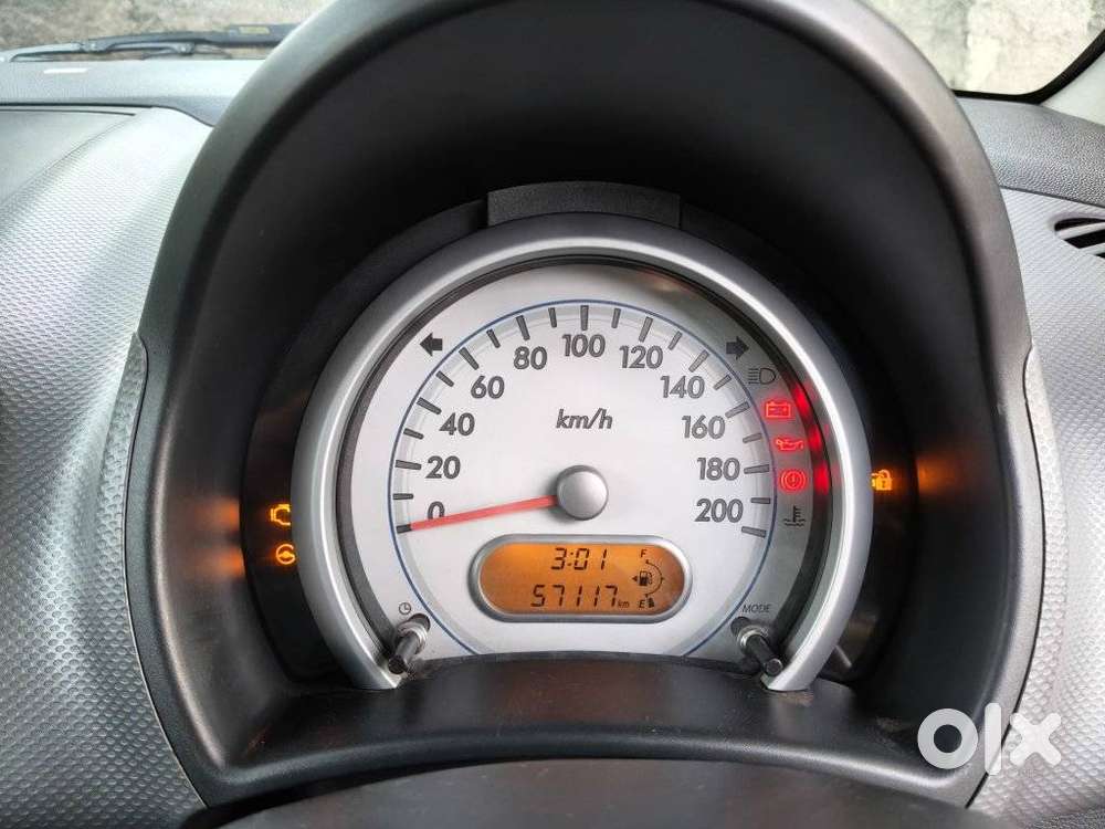 Maruti Suzuki Ritz Lxi, 2012, Petrol