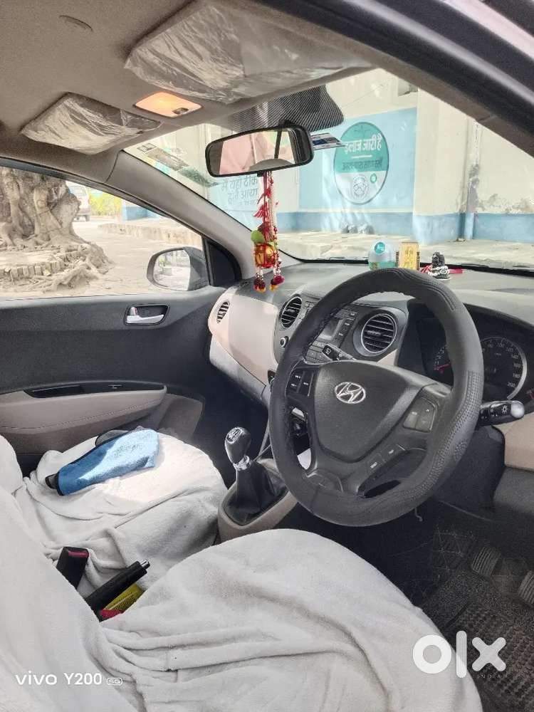 Hyundai Grand I10 2016 Petrol 75000 Km Driven