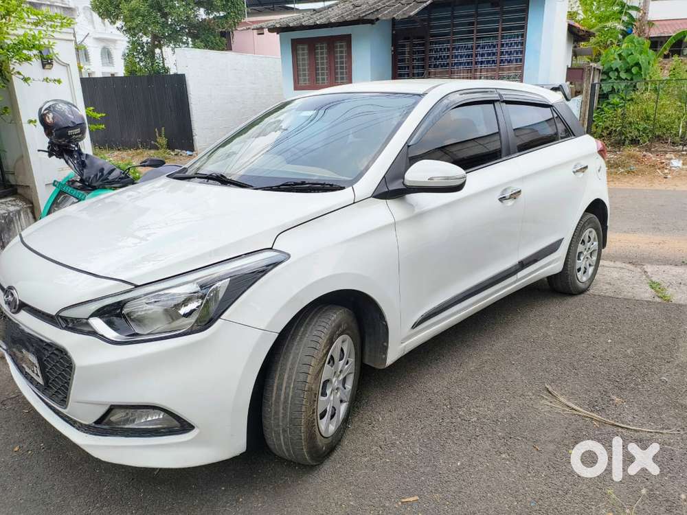 Hyundai Elite I20 Sportz (o) 1.2, 2015, Petrol