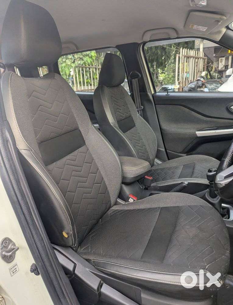 Nissan Magnite 1.0 Xv Premium Dual Tone, 2021, Petrol