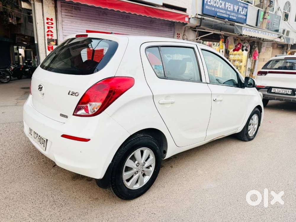 Hyundai I20 Petrol Cvt Magna Executive, 2013, Petrol