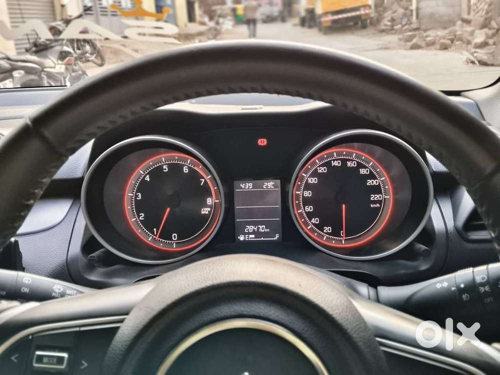 Maruti Suzuki Swift 1.3 Zxi, 2022, Petrol