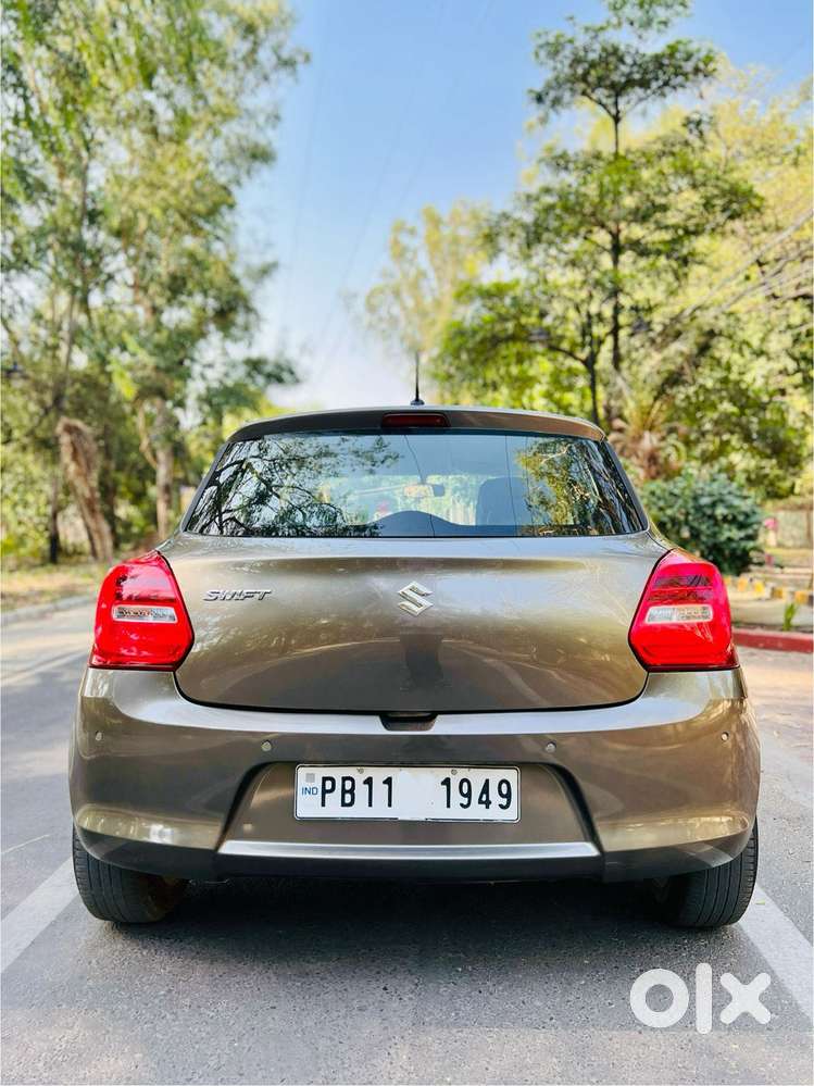 Maruti Suzuki Swift Vxi + Manual, 2023, Petrol