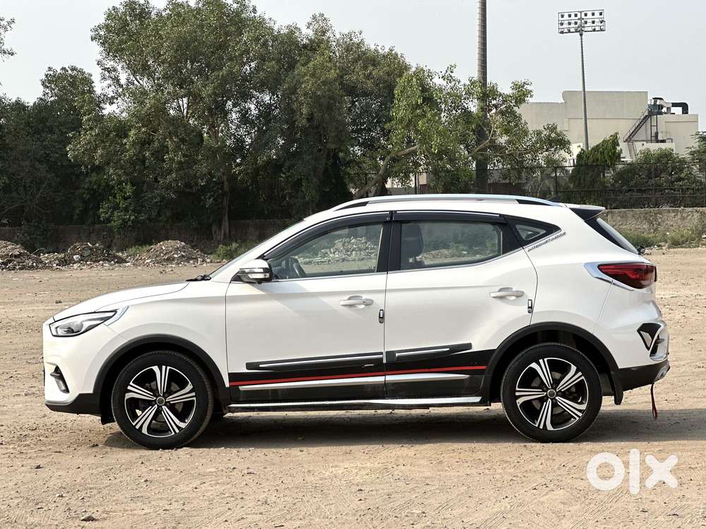 Mg Astor 1.5 Savvy Cvt S Red, 2022, Petrol