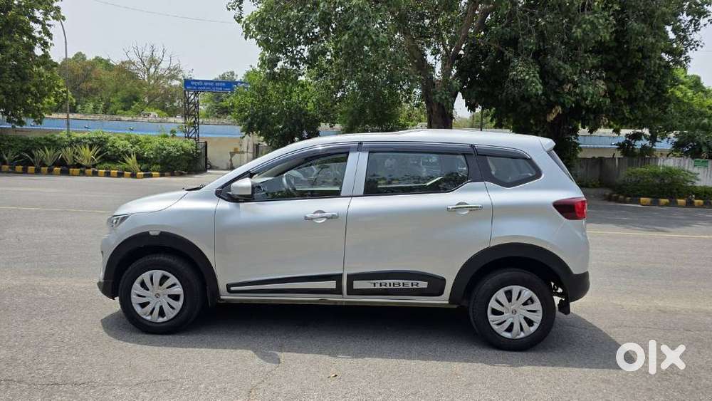 Renault Triber, 2023, Petrol