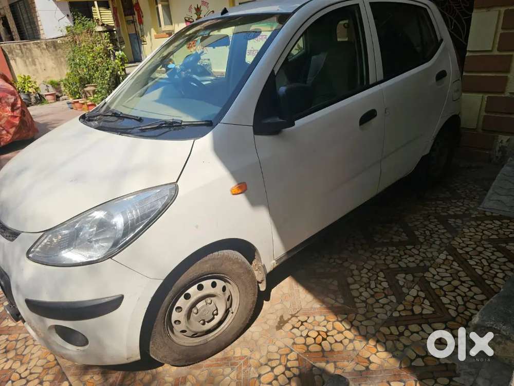 Hyundai I10 2009 Petrol With Cng Fitted,well Maintained,white Colour