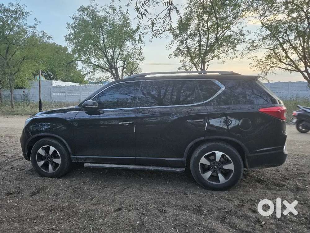 Mahindra Alturas G4 2.2 2019