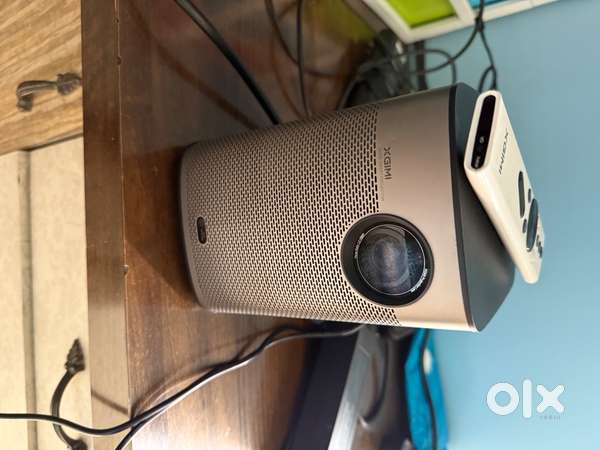 XGIMI halo plus projector