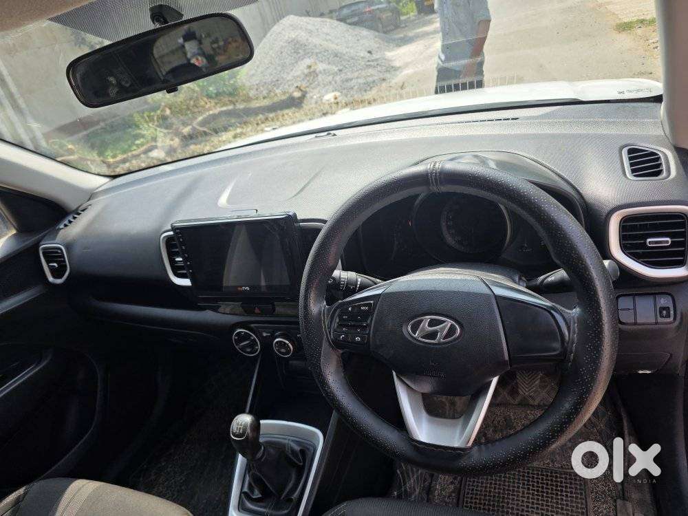 Hyundai Venue 1.2 S (o), 2021, Petrol
