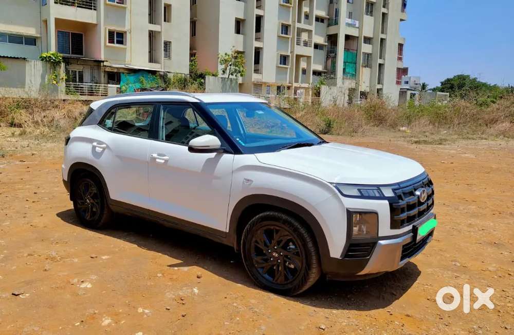 Creta E Diesel 2025, 11500 Milage, Base Converted To Top
