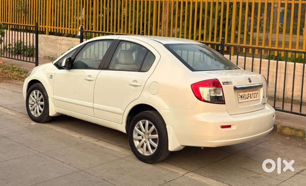 Maruti Suzuki Sx4 Zxi Automatic Bs-iv, 2011, Petrol